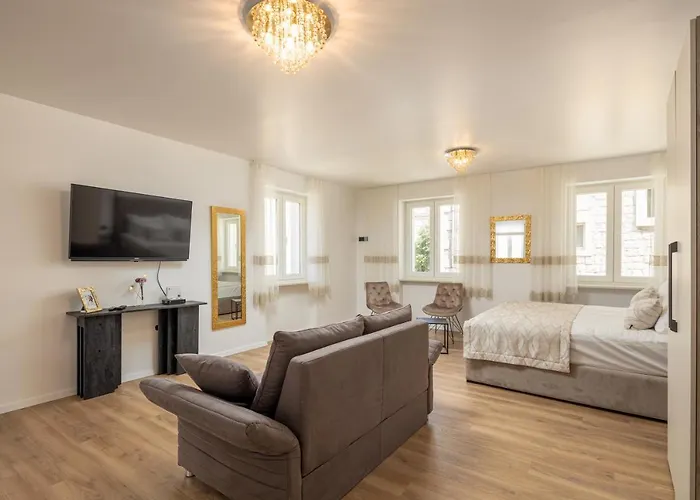 Luxury Duje Apartment *