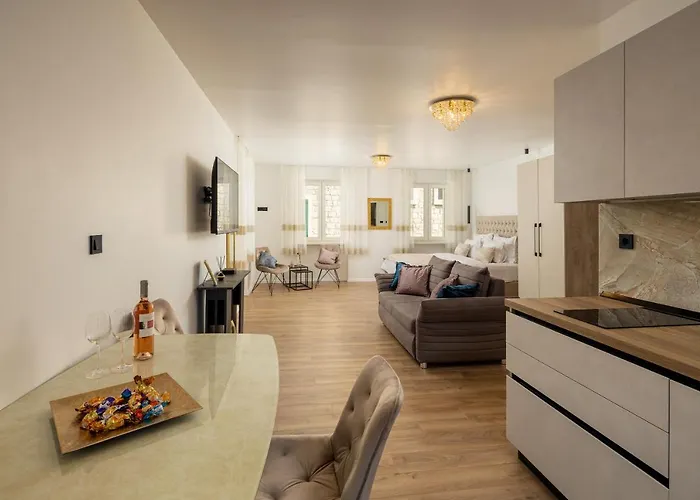 Luxury Duje Apartment *