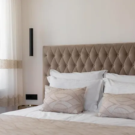 Luxury Duje * スプリト